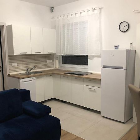 Apartmaji Meduza Izola Ngoại thất bức ảnh