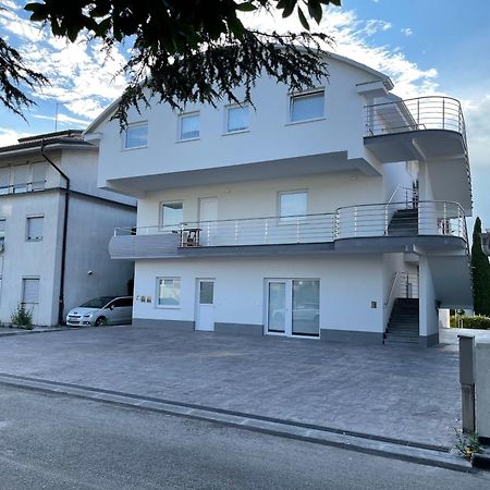 Apartmaji Meduza Izola Ngoại thất bức ảnh