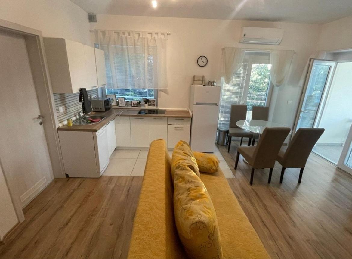 Apartmaji Meduza Izola Ngoại thất bức ảnh