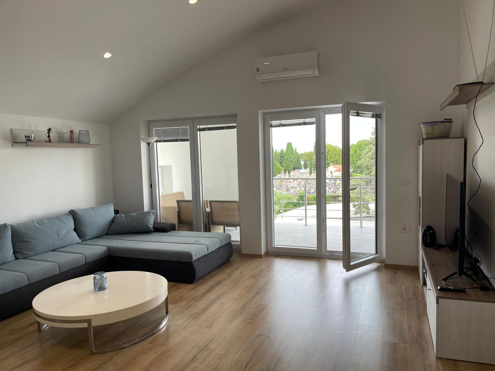 Apartmaji Meduza Izola Ngoại thất bức ảnh